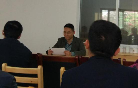 2017年半年度業(yè)務員工作總結(jié)會議